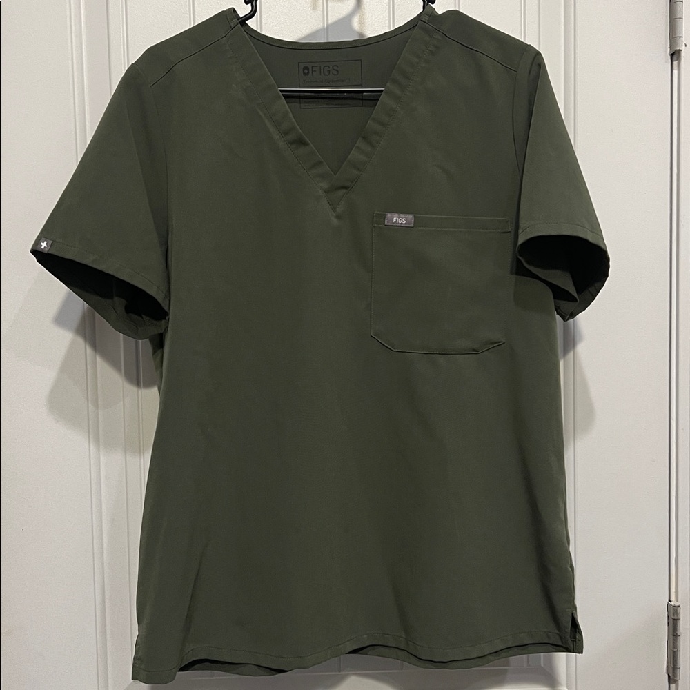 Figs Forest Green V-Neck Scrub Top/Joggers